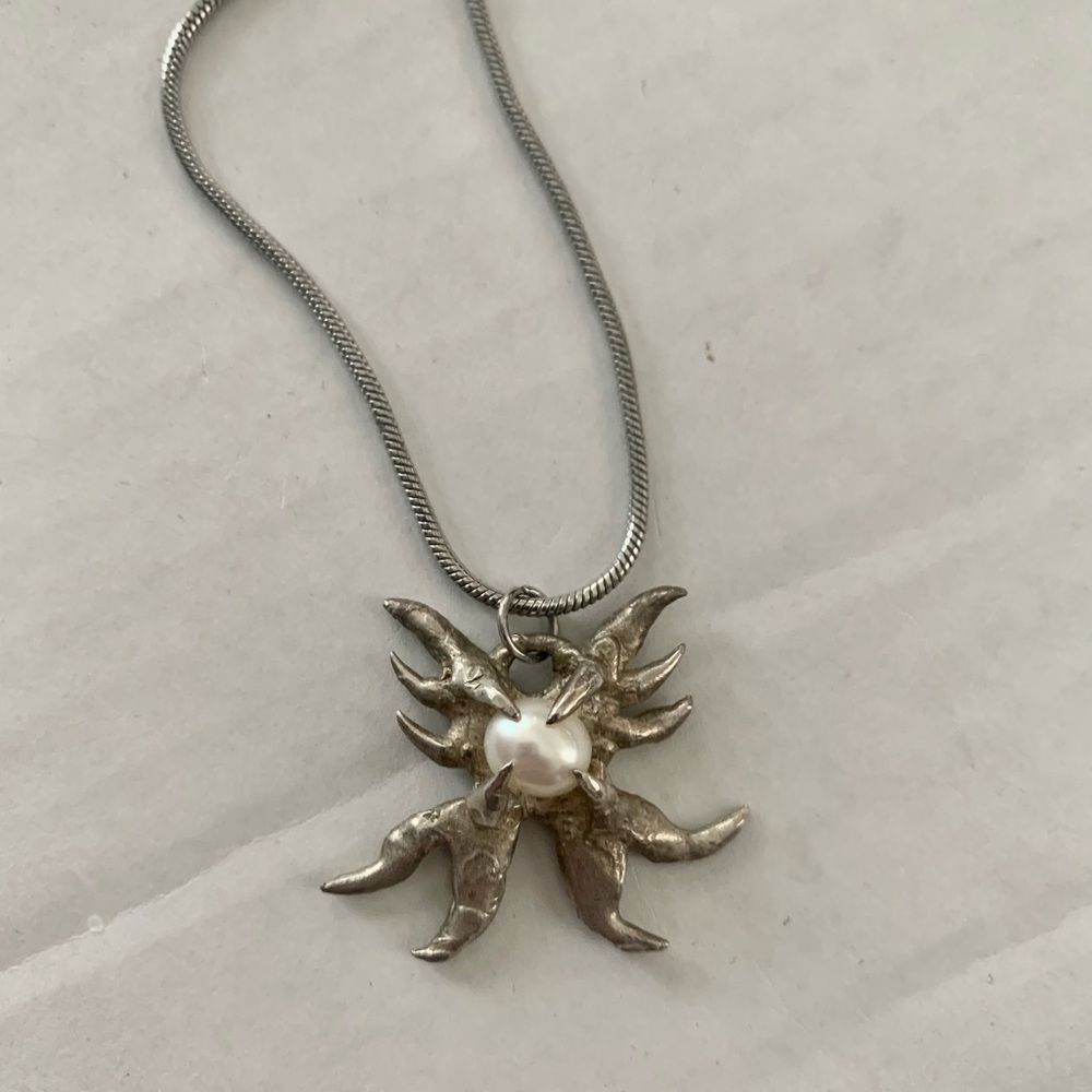 Harlot Hands Flesh & Vein Pendant